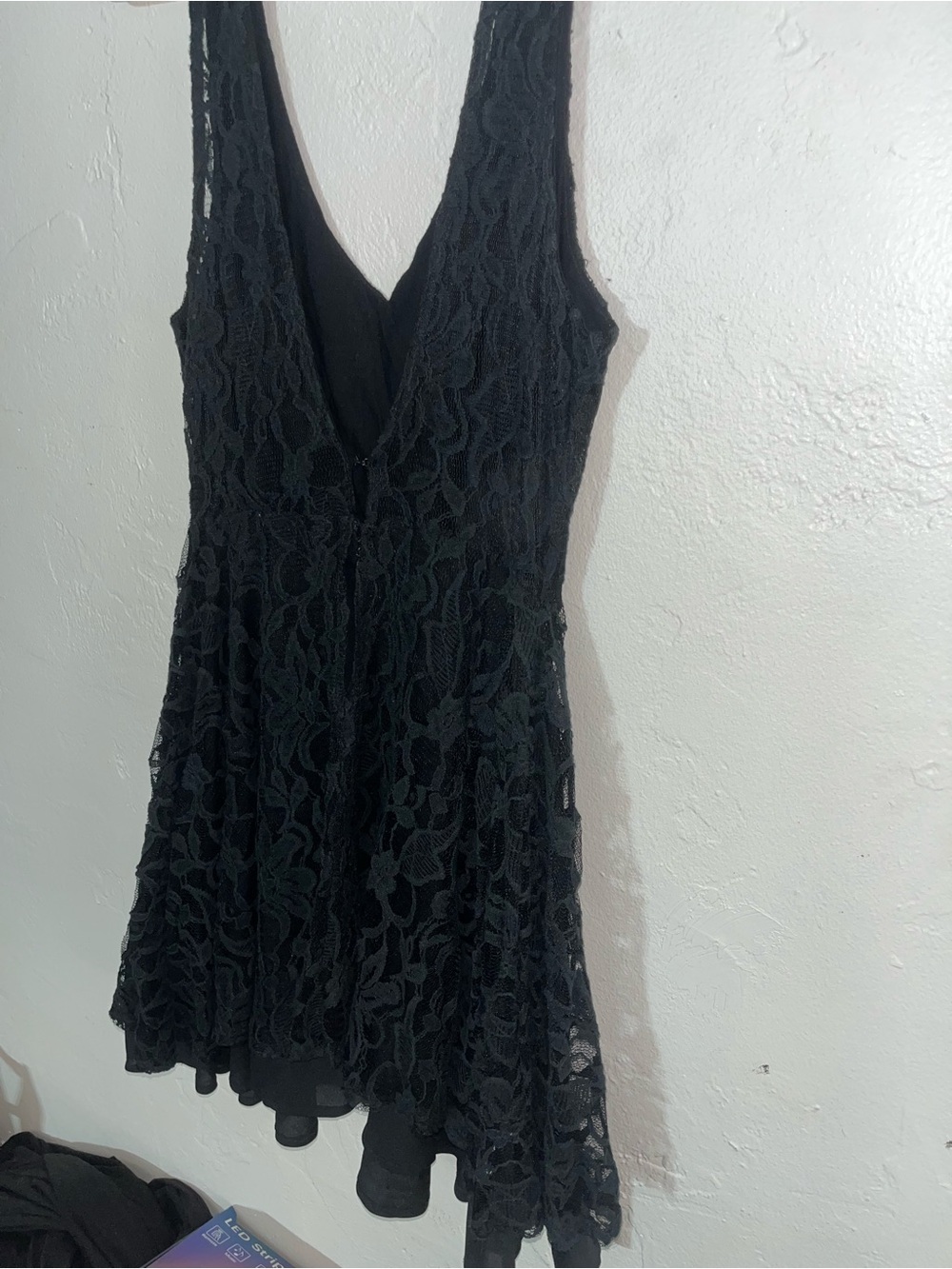 Pins & Needles Little Black Lace Mini Dress V-Neck Women's Fit & Flare 0 Urban